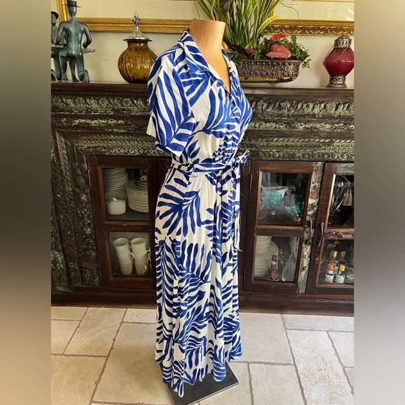 H&M button Down Tie Maxi Dress - Picture 5 of 6